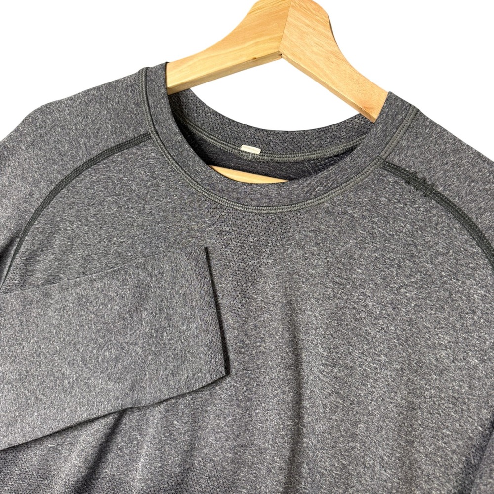 Lululemon Metal Vent Tech Long Sleeve Shirt Mens Large Heathered Gray Black